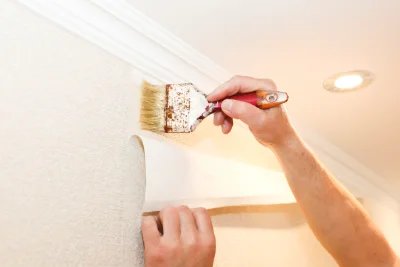 Pose de papier peint dans la Manche — revêtements muraux et toiles de verre